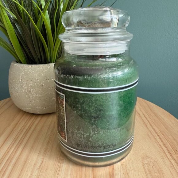 Yankee Candle Balsam Fir Housewarmer 22 Oz Jar Scented Candle Retired - Picture 4 of 7